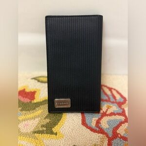 BVLGARI Unisex Sleek Chic Minimalist Ribbed Black Leather Long Bifold Wallet